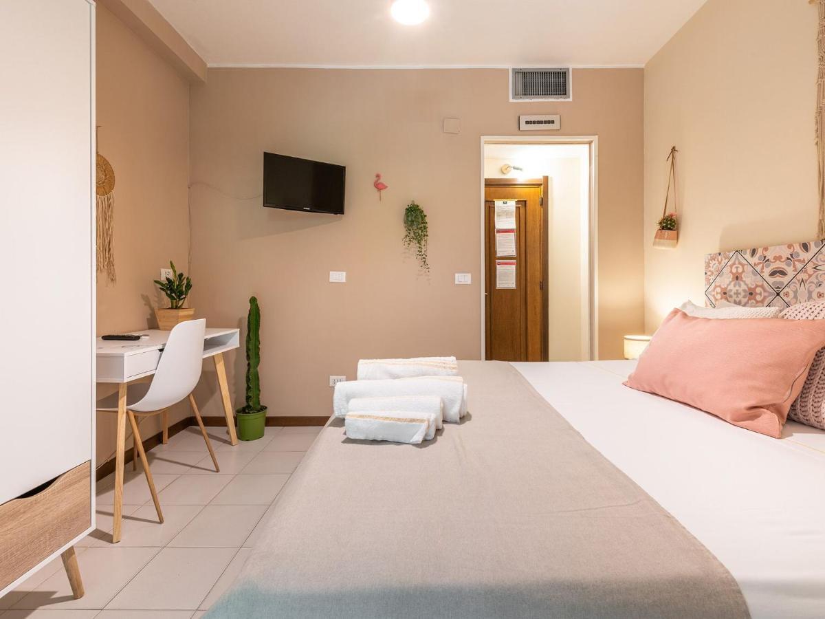 Villa Vaghi Rooms Каляри Екстериор снимка