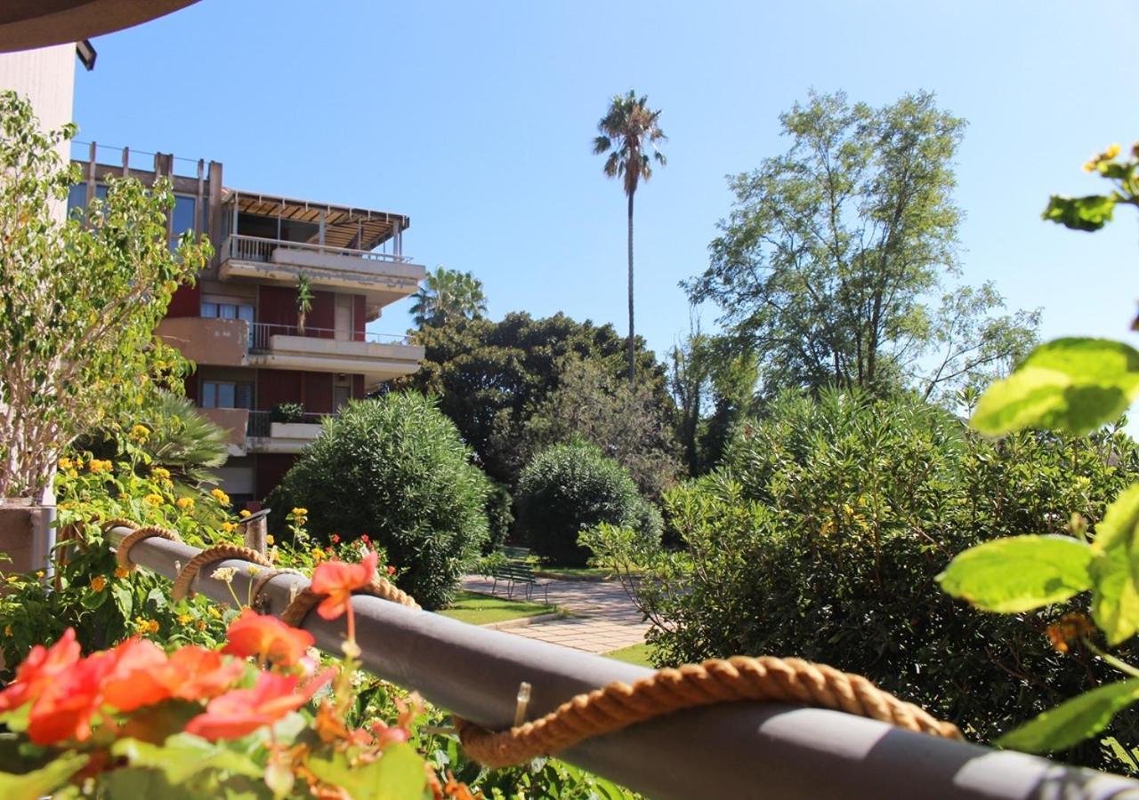 Villa Vaghi Rooms Каляри Екстериор снимка