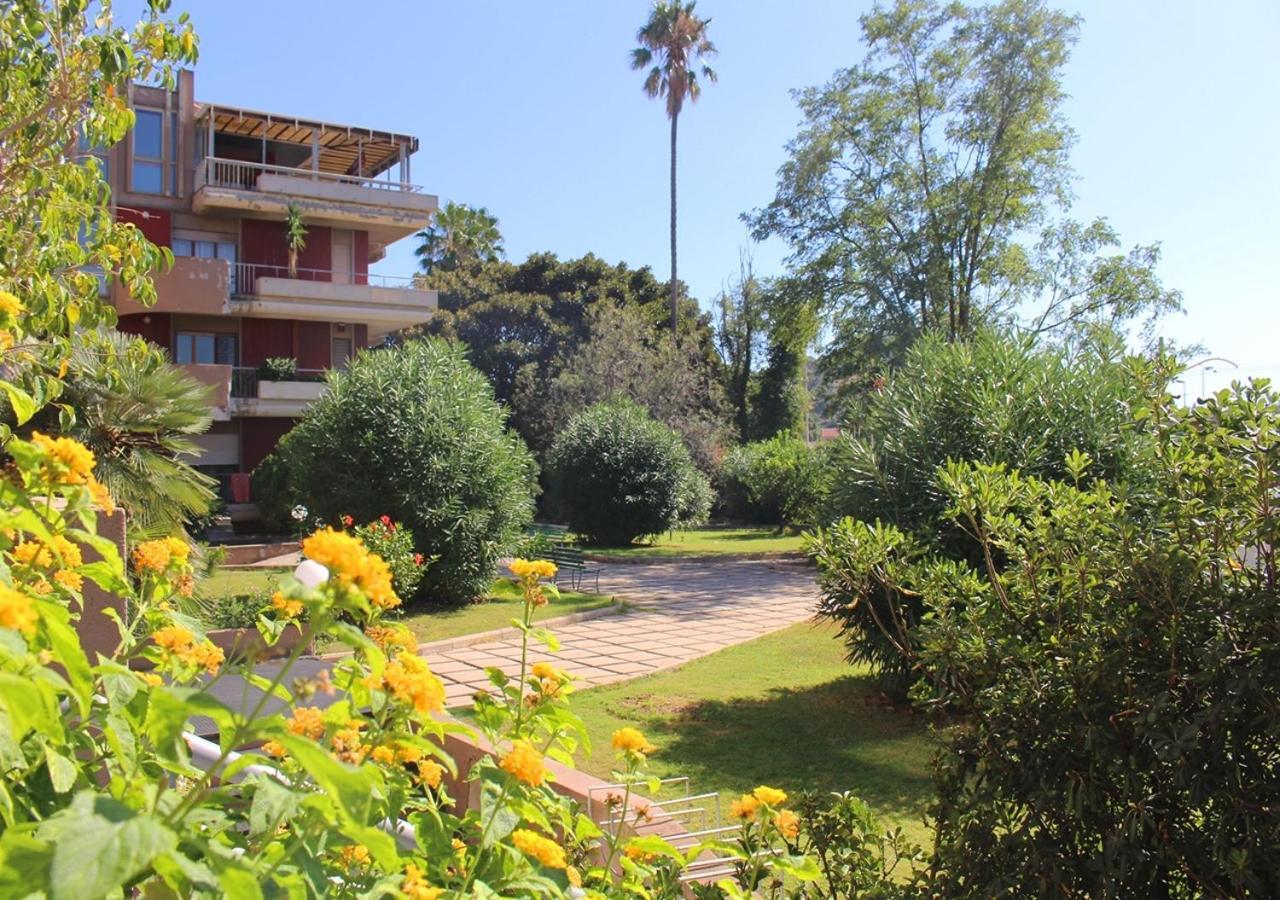 Villa Vaghi Rooms Каляри Екстериор снимка